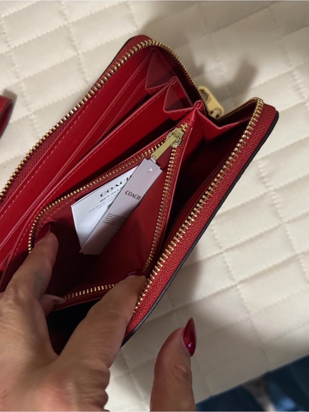 ❤️ Coach Crimson Red Signature Canvas Medium Rowan + Matching Wallet ❤️ - Picture 5 of 13